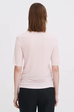 Elena Tee