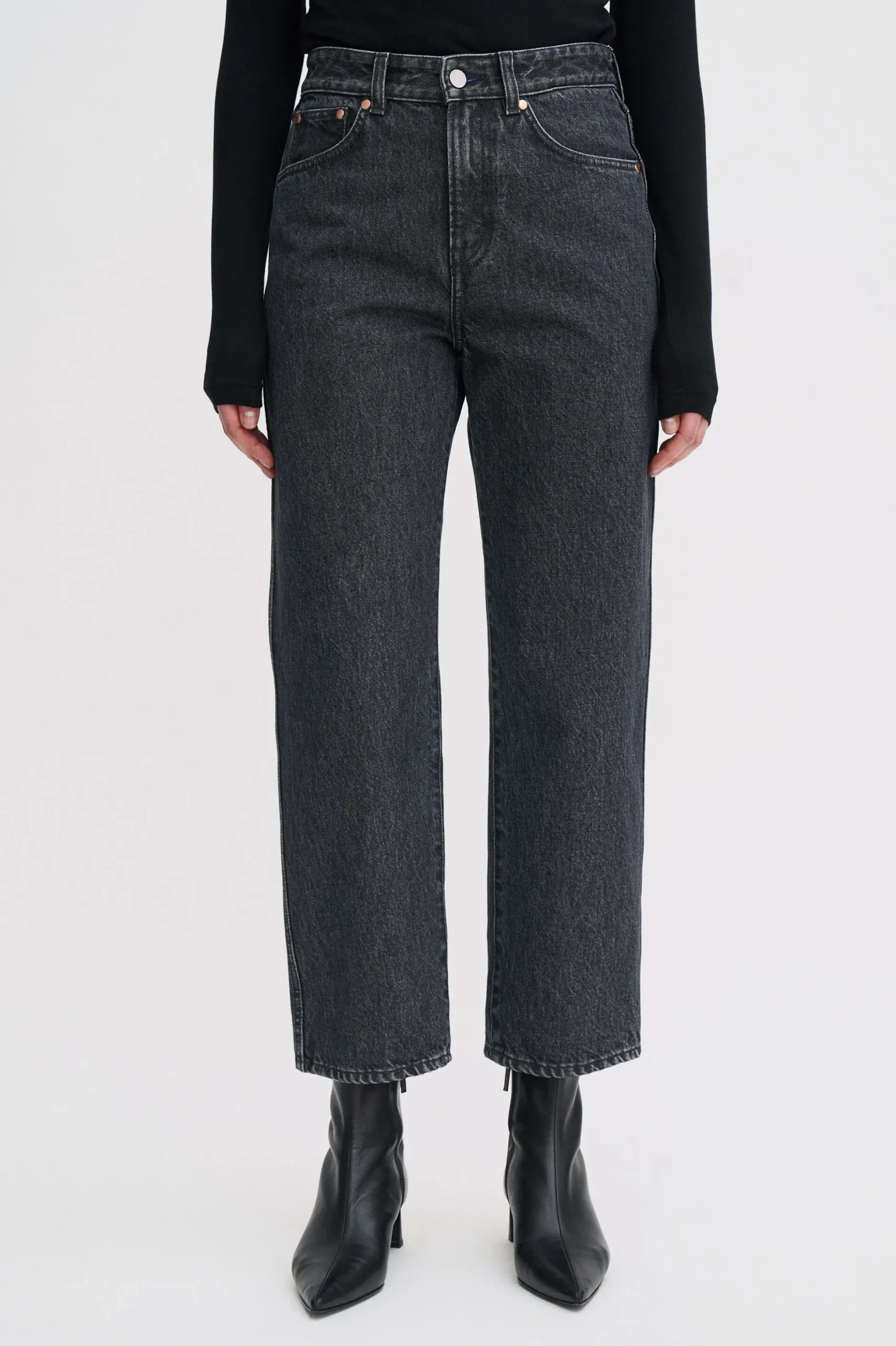 High Waisted Cropped Jeans